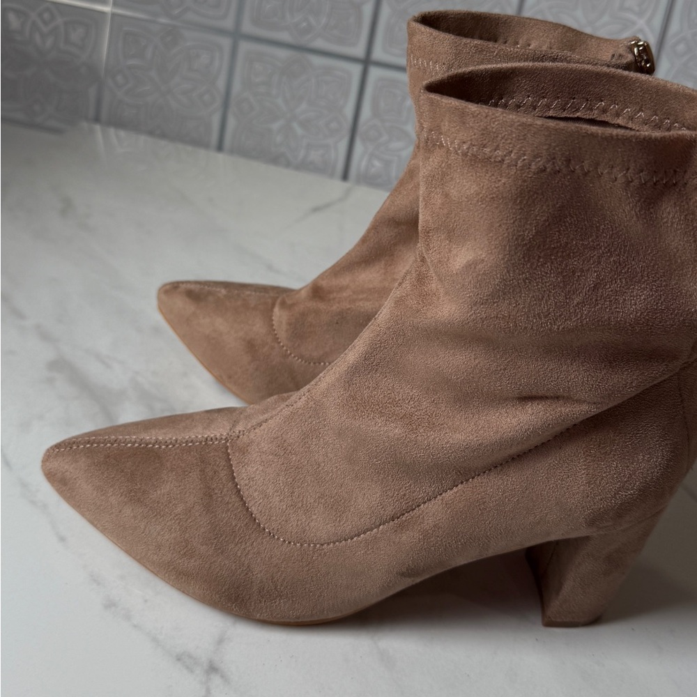 Chic Tan Suede Ankle Boots